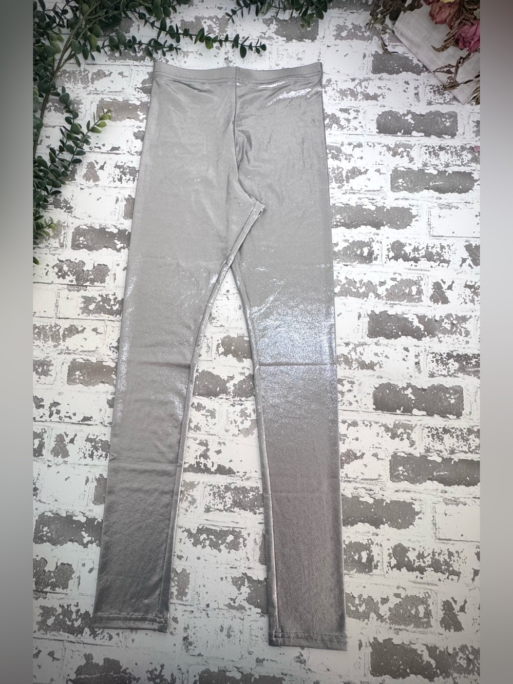 Girls Old Navy Silver Metallic Leggings Size XXL New Without the Tag